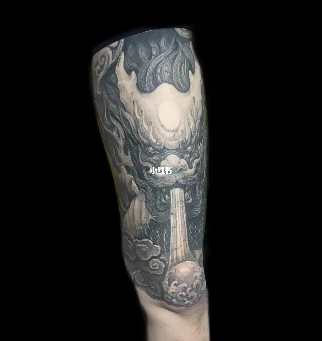 石雕龙纹身作品恢复作品