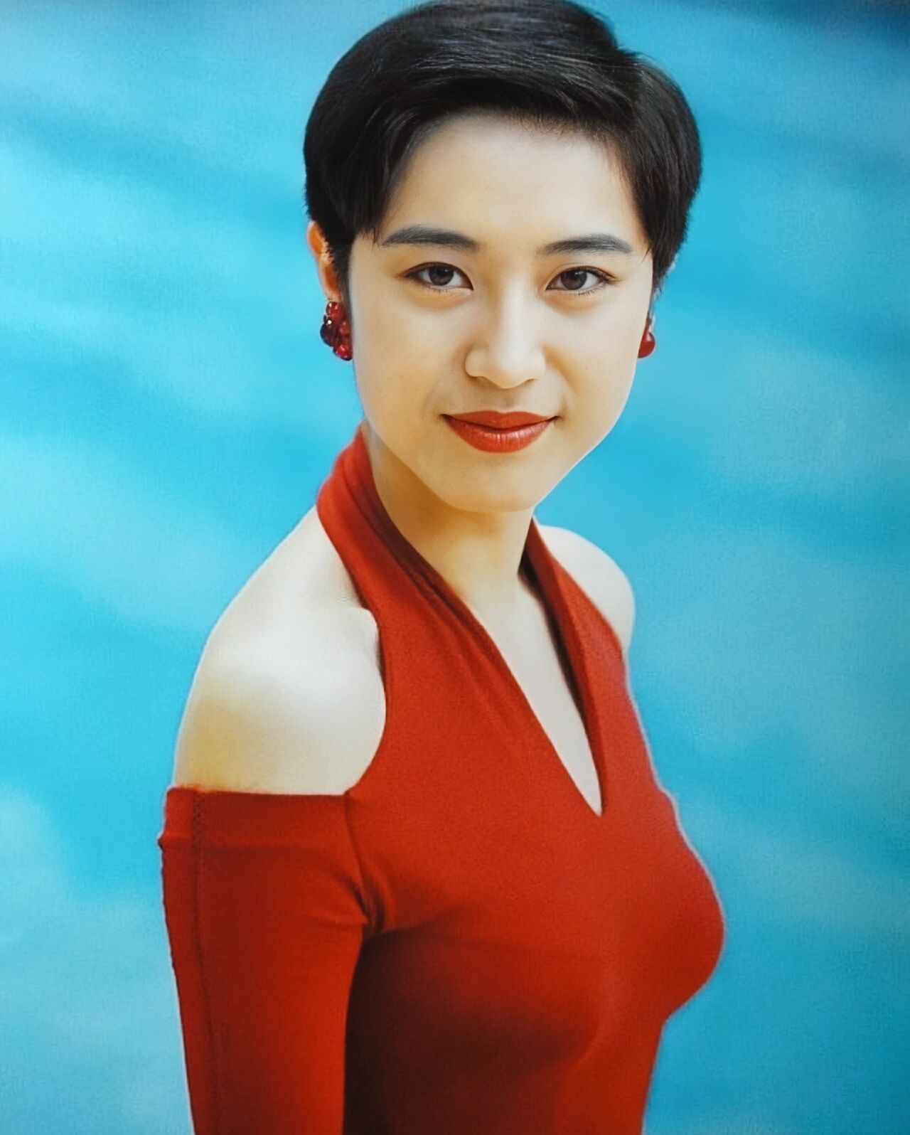 1989年港姐冠军陈法蓉 超短发好考验颜值98 	 15