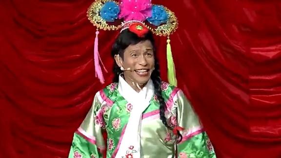 宋小宝《还珠格格y传》这个小品太搞笑了,本山大叔都笑的直捂嘴