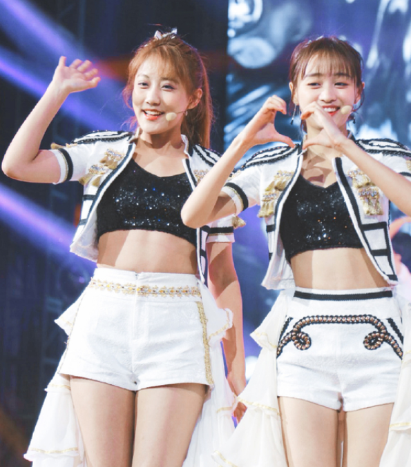 cp已经be了还在磕李艺彤小号怼cp粉一提黄婷婷她就必炸毛