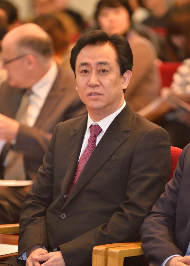 许家印是怎么成为中国首富的?