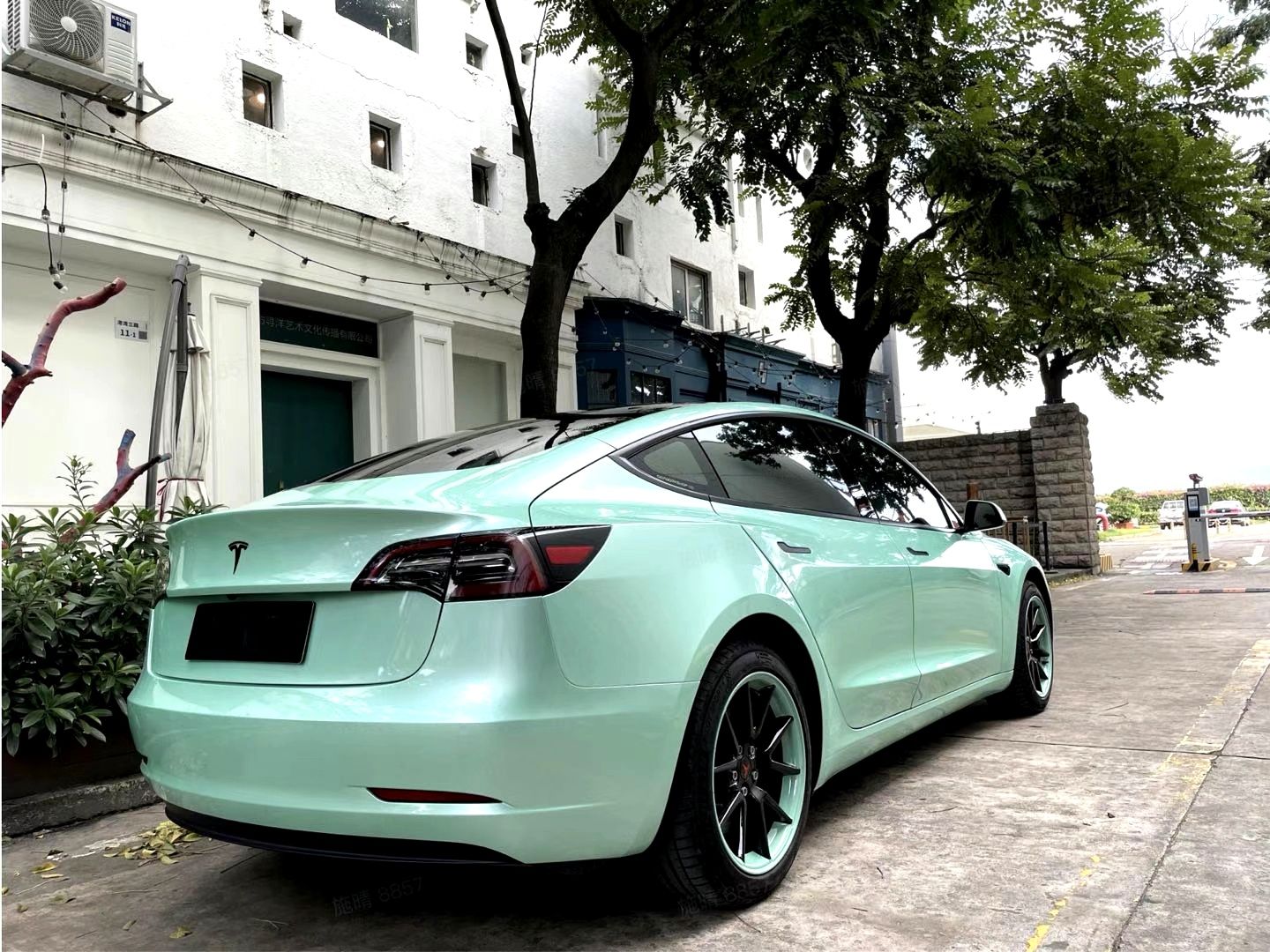 特斯拉真的什么颜色都能轻松驾驭啊特斯拉改色膜车衣车膜颜色