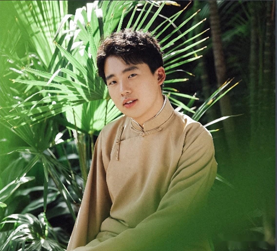 揭秘郭麒麟体重"逆袭":夜宵诱惑与睡眠秘密的背后