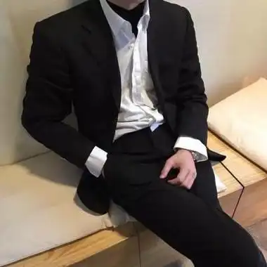 西装部位成熟男头像