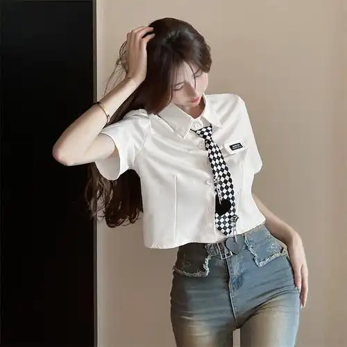 欧贝汐新款白色衬衣短衬衣爱心格子领带女上衣黑色均码