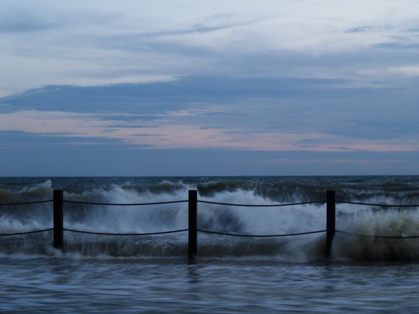 wf4h">涨潮是一种 a target="_blank" href="/item/自然现象/7473030"