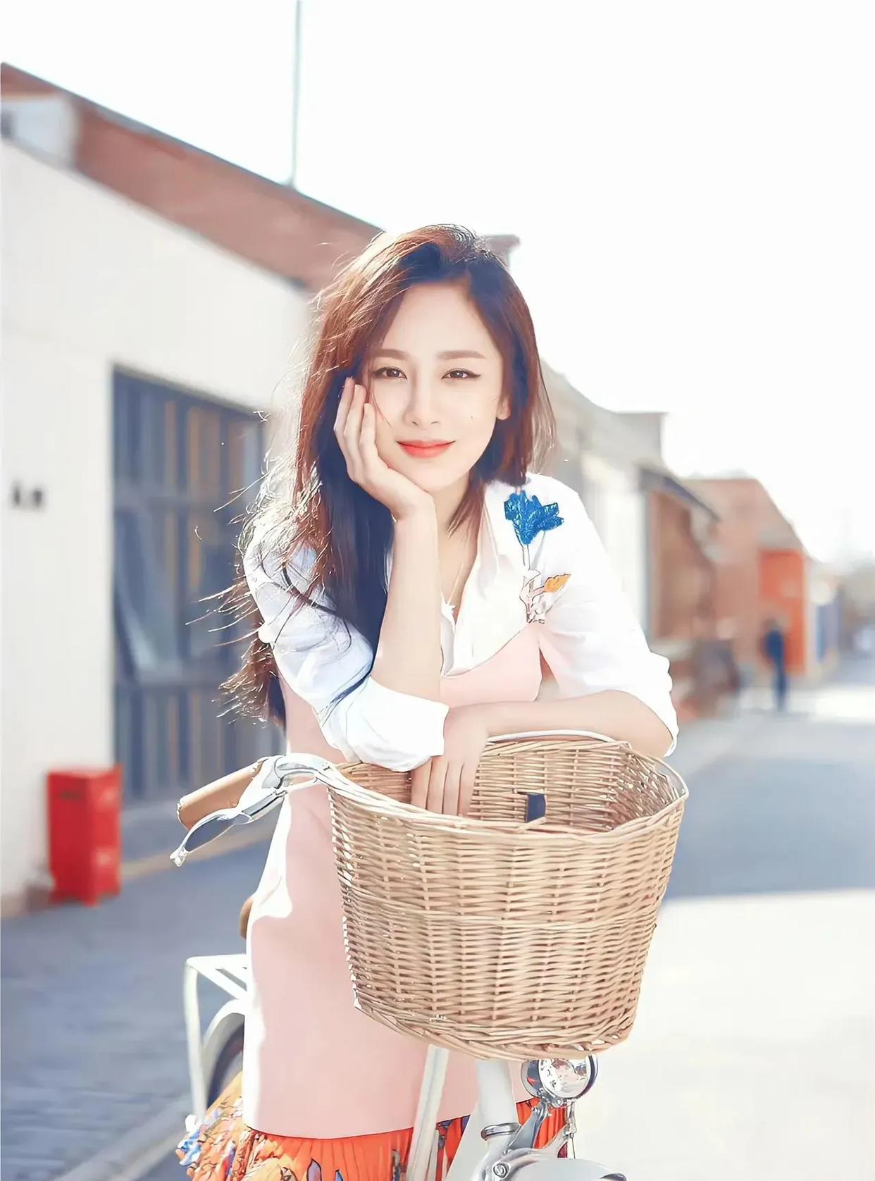 被杨紫这组图片惊艳到了!