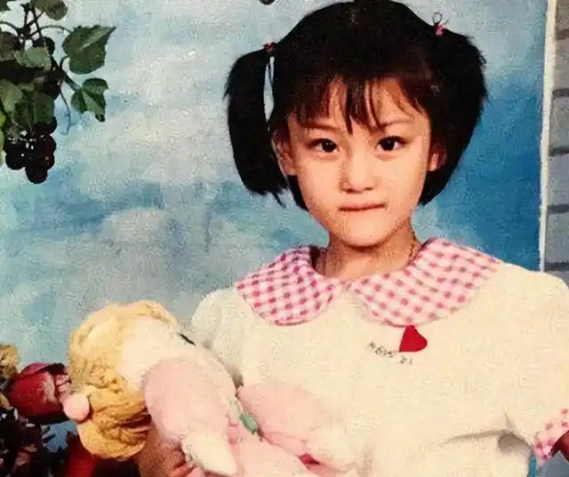 回顾:有种"整容"叫张馨予结婚,军人老公变化不大,她像变了个人