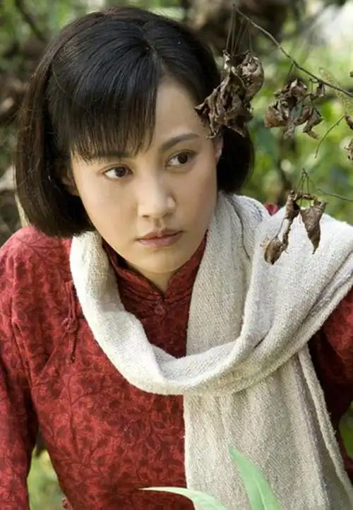 《红色黎明》热播 杨雪俘获"另类土匪"朱雨辰