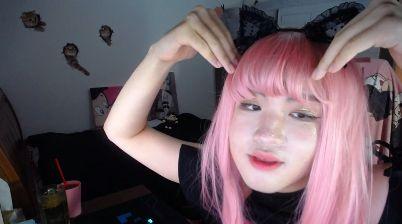 决赛回来立马女装,sneaky再发新作:泳装凯瑟琳_大佬