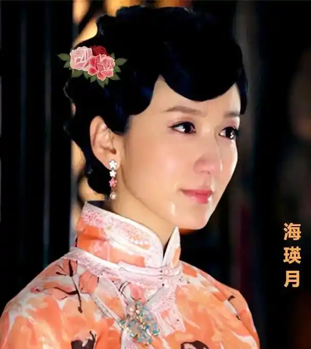 胡一菲旗袍装照片 怎么没有一个是开心的呢?#抖音图文来了  - 抖音