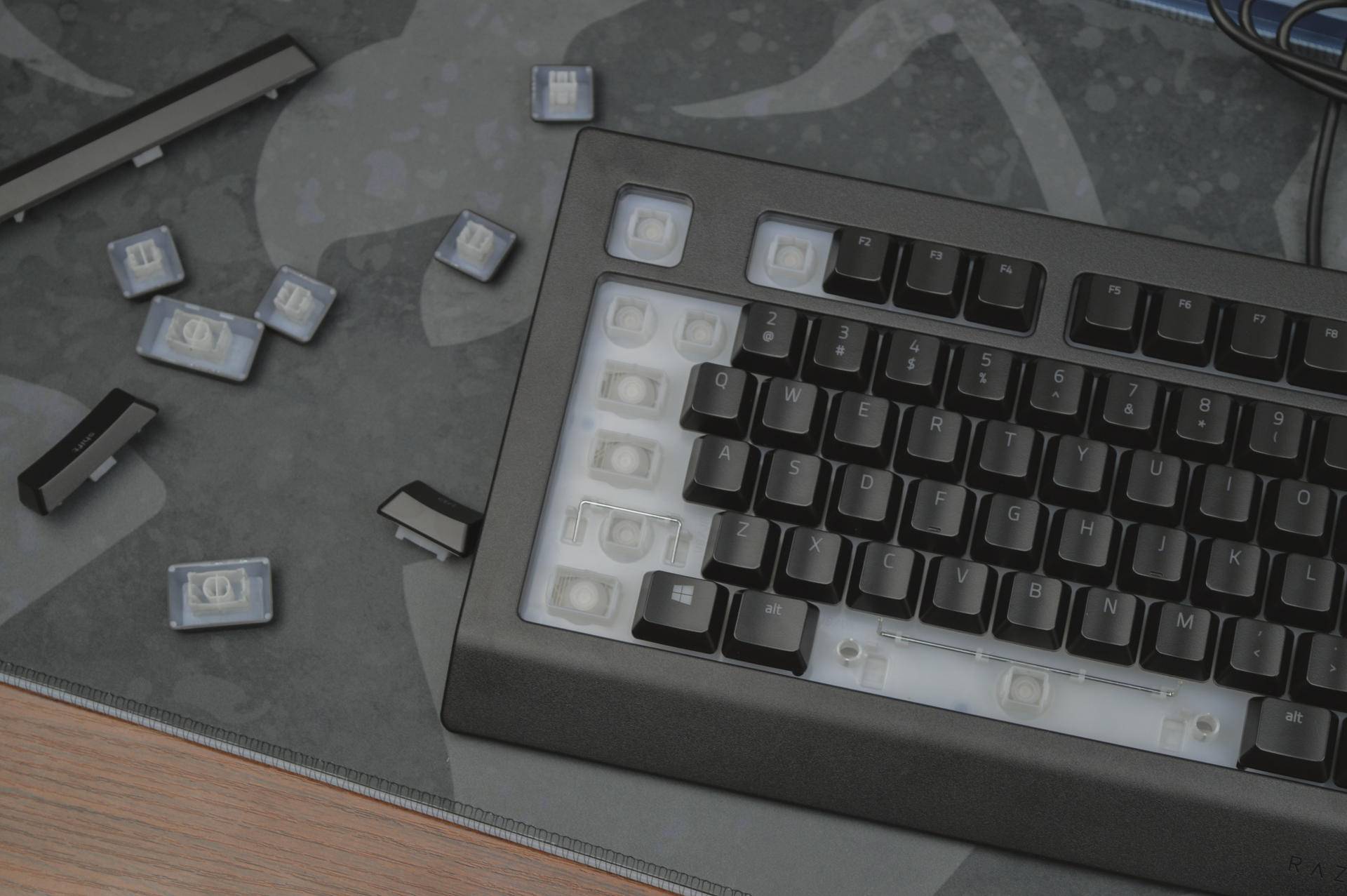 售价399的rgb薄膜键盘萨诺狼蛛v2上手体验