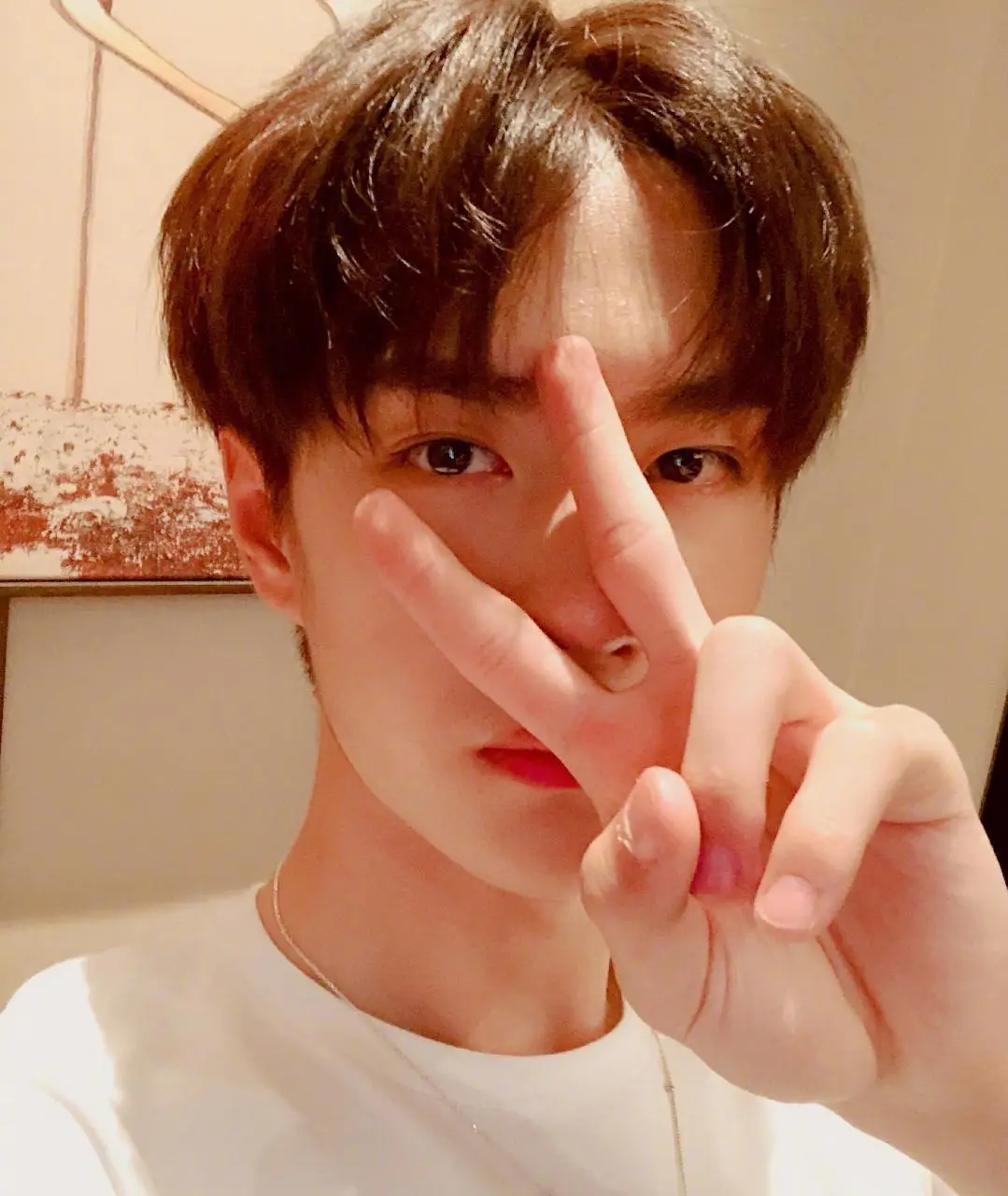 王一博影视瓜又起,搭档的同事太离谱一眼假,粉丝:已阅退下吧!