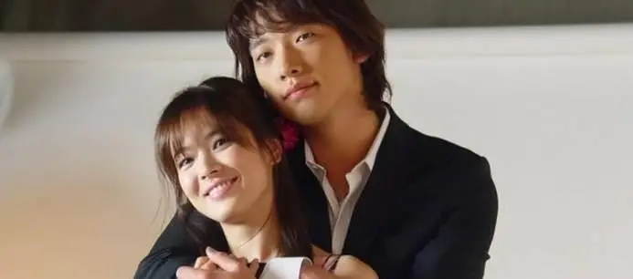 原创19年后浪漫满屋演员现状男女主没变女配却整到不敢认