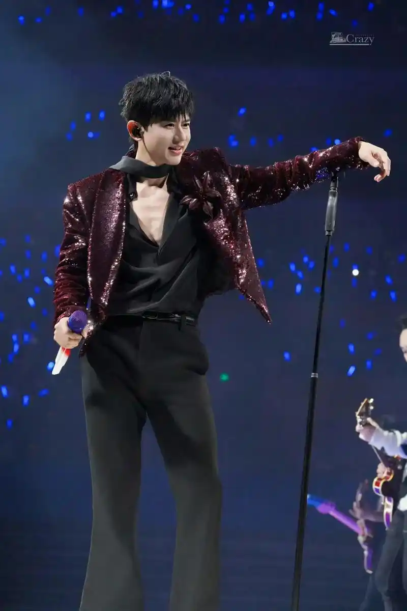 张杰 帅出新高度了又,新一波壁纸又有了