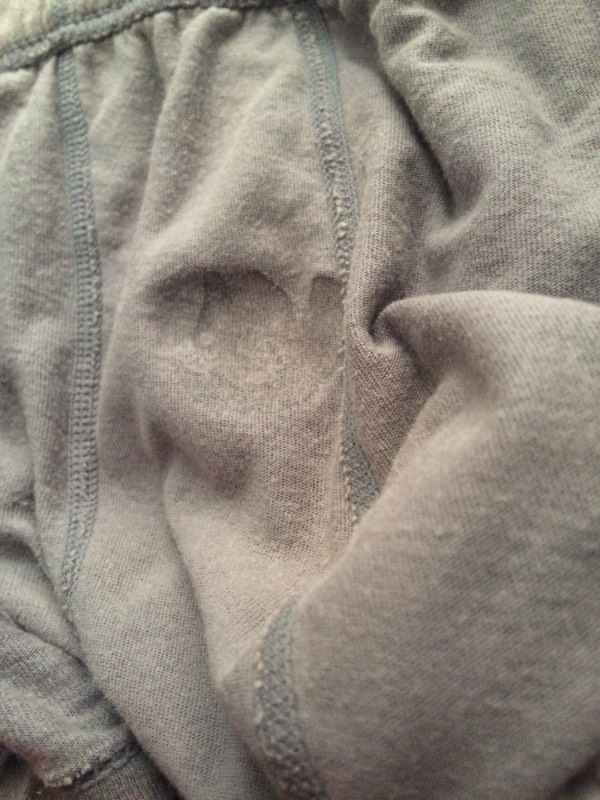 夜里醒来发现遗精量就这么点正常吗