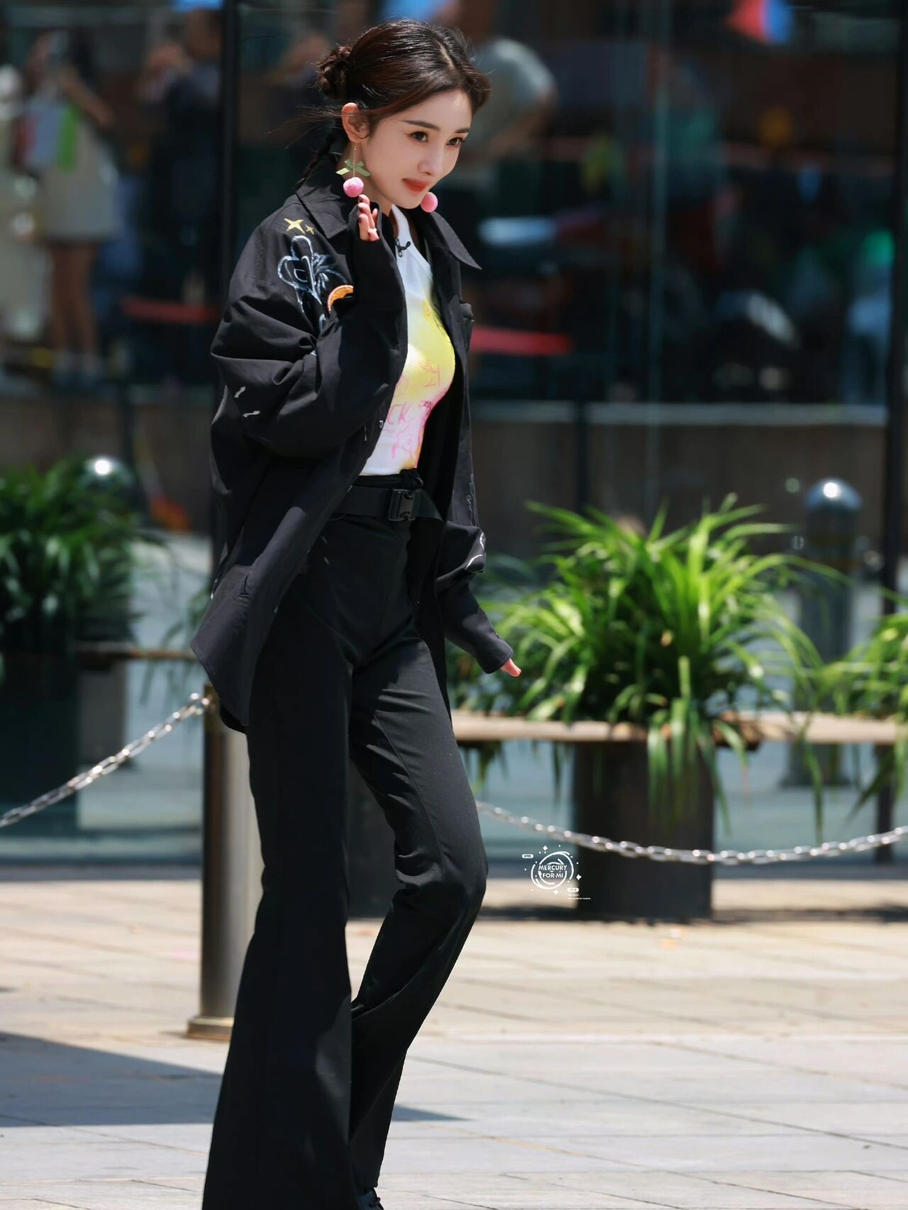 杨幂这大长腿这身材,慕了!