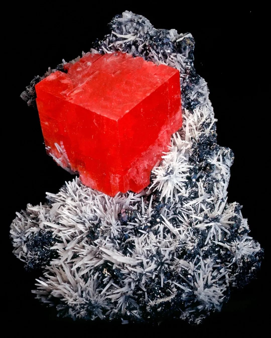 百张红色矿物美图庆周年