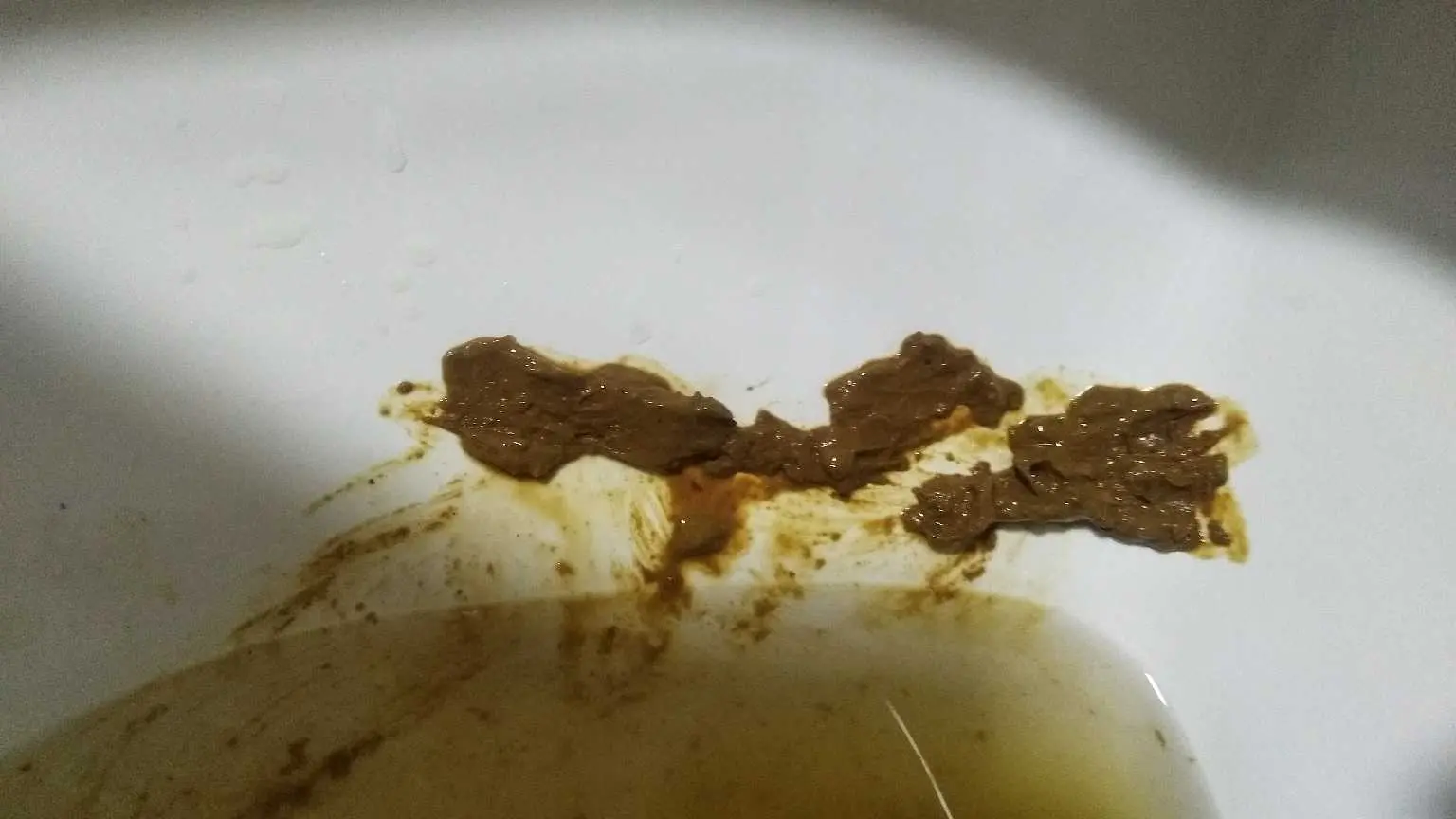 手感一级棒了.想涂满马桶内部但是屎量太少.