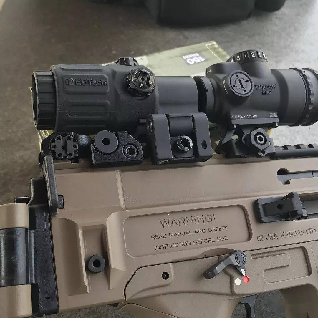 举头望明月eotech公司g33三倍增倍镜美图