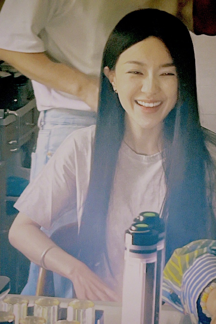 郭采洁长发气质