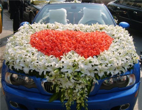 婚礼花车价格要多少 什么样的花适合装饰婚车_婚庆服务_婚庆百科_齐家