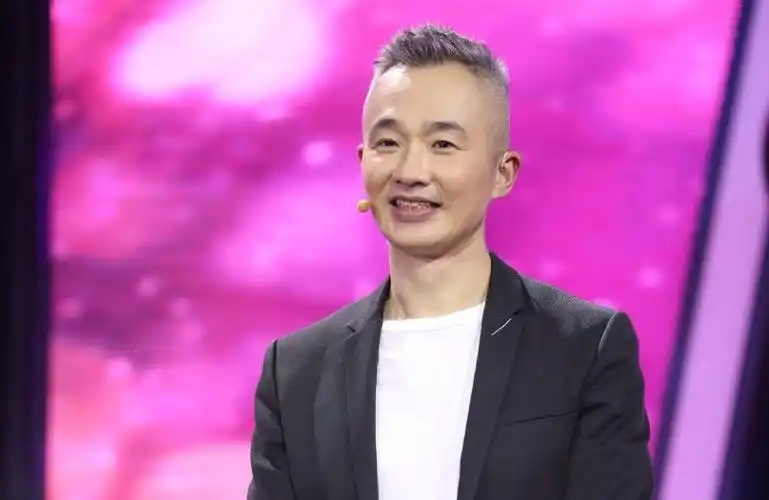 "最佳女婿"不少网友就会想到杰出又帅气的主持人程雷,程雷是很多上海