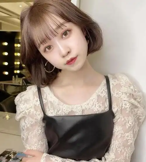 女生内扣短发图片 内扣波波头时尚减龄 - 女士短发 - 发型站