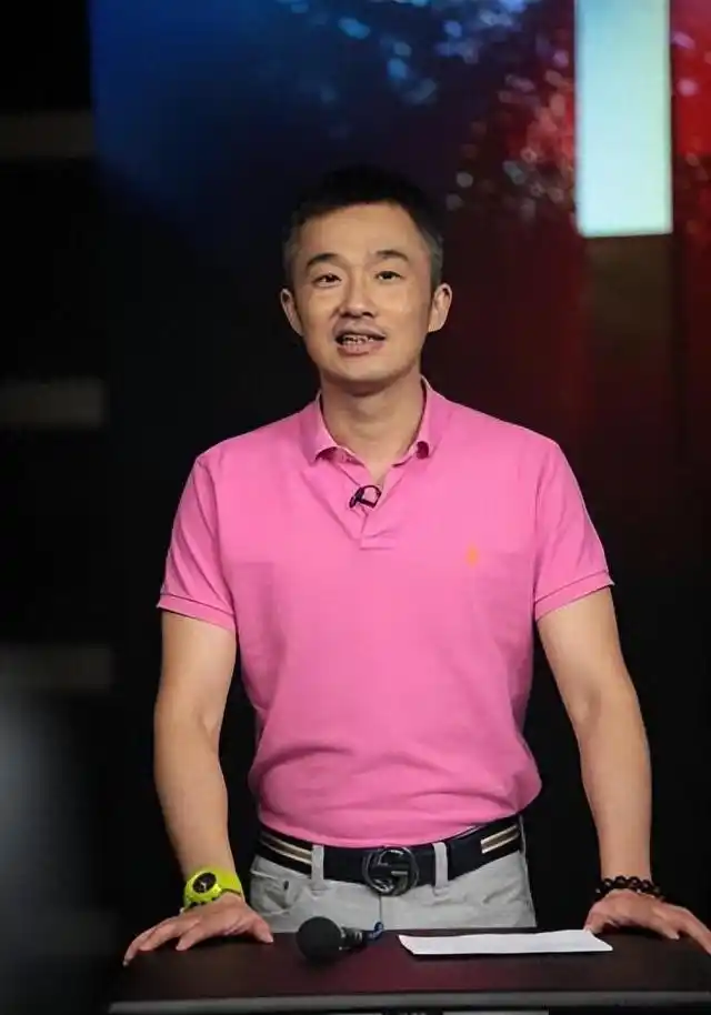 程雷和妻子王萌萌的感情虽相差18岁但依旧甜蜜如初