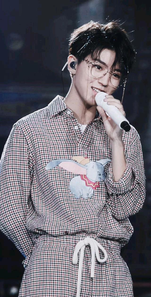 其实王俊凯杨幂有点啥的传闻也不是现在才有的,之前出来的时候就说过