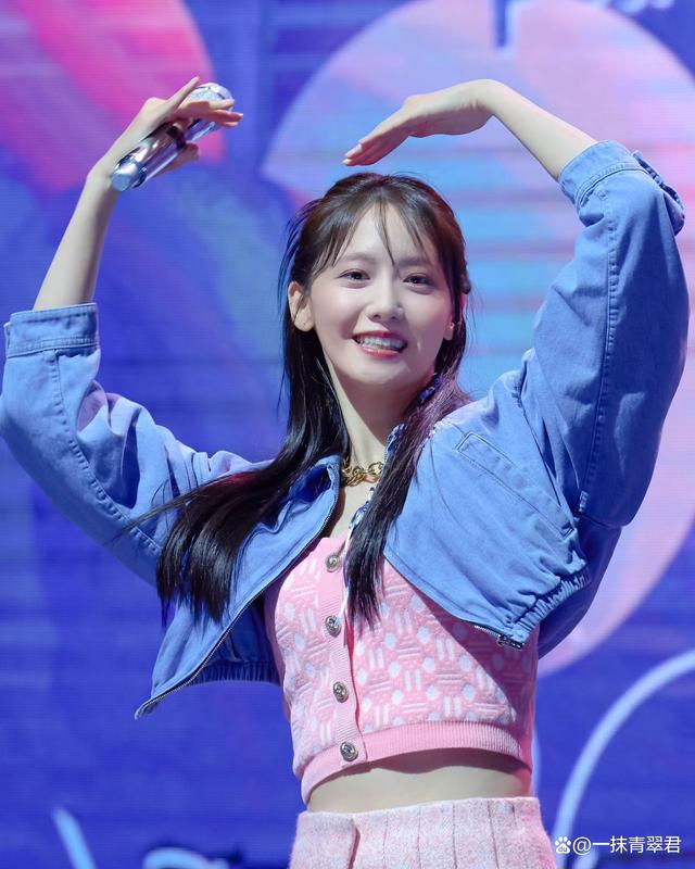 林允儿生日party大跳性感舞蹈 实力与美貌不输blackpink