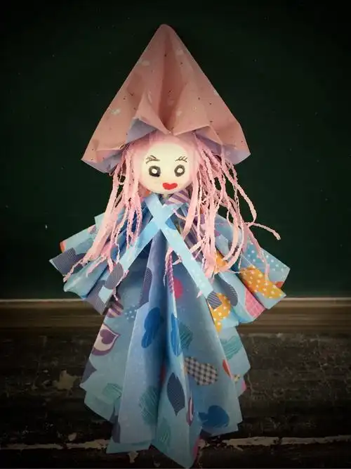 龙岩技师学院幼教班手工作品-----纸娃娃