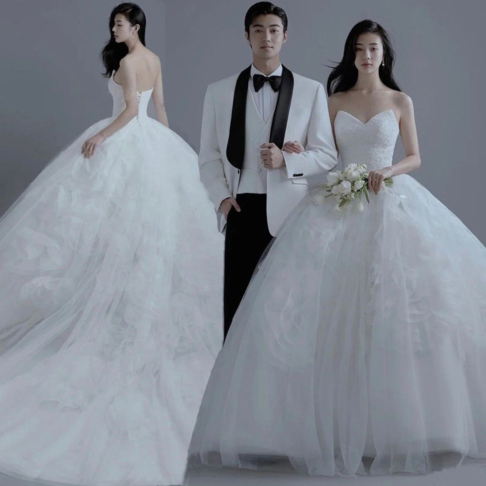 2021新款影楼韩式主题服装高定婚纱摄影轻奢白纱写真拍照拖尾礼服