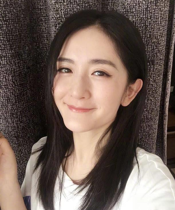 谢娜孕味十足,爱情事业双丰收,娱乐圈独立女性典范 近期,有网友曝光了