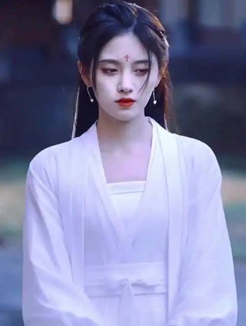 鞠婧祎的古装扮相太美太仙,每一张都想做壁纸,简直百看不厌