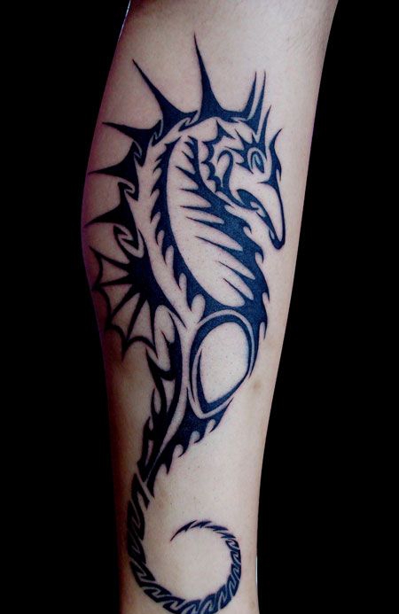 小腿海马图腾纹身图案