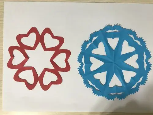 轴对称图形 写美篇在这举国欢庆的日子里,我献上一幅剪纸画!