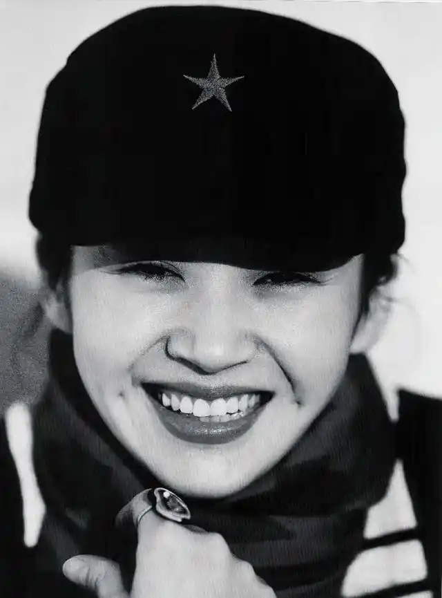 倪妮的香肩,许晴的梨涡,李小冉的美胸,这些中年成熟女星迷死人