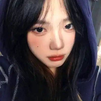 小众氛围头像女生真人