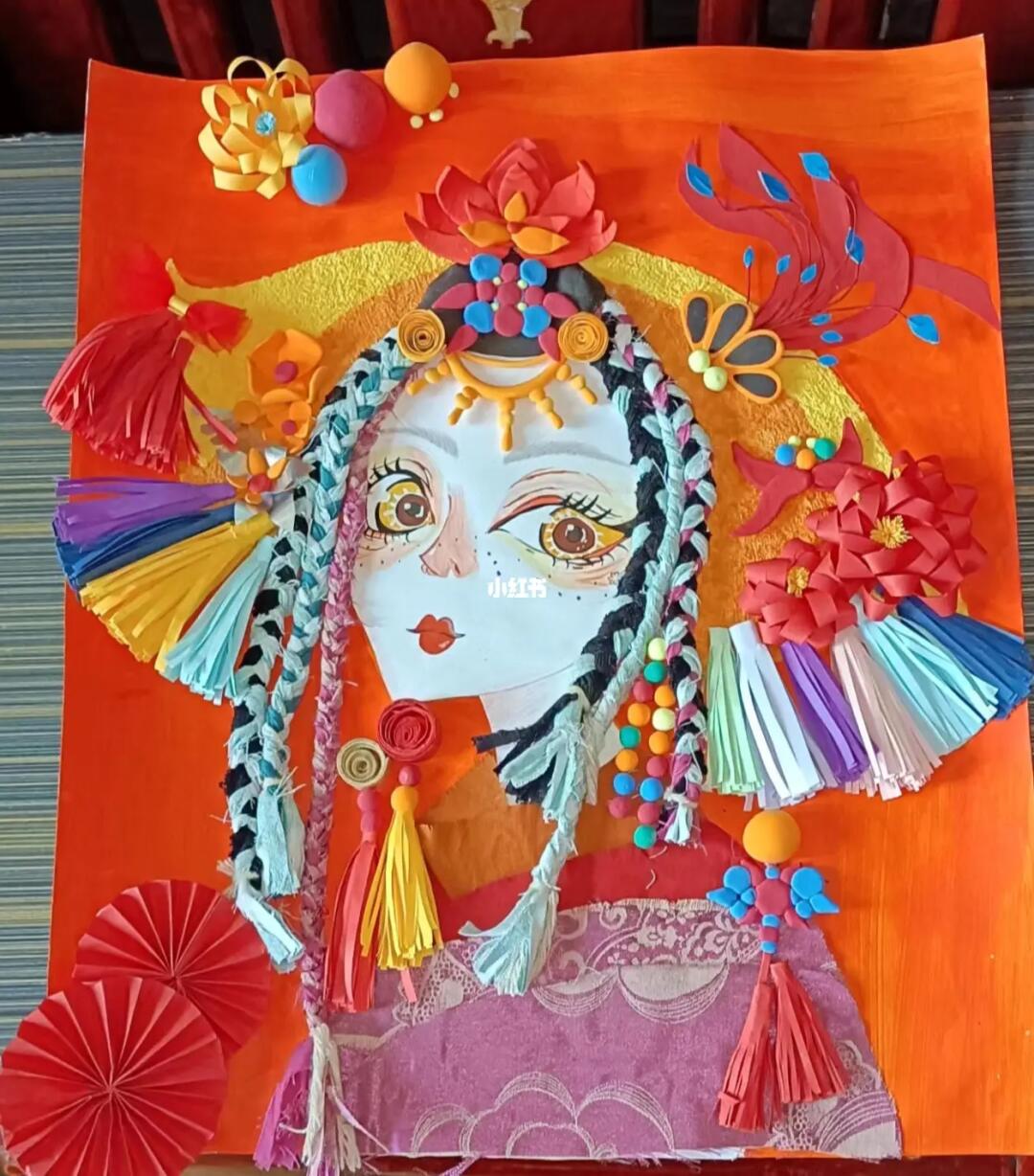 废布,铁丝,纸浆,水粉,彩纸,还有一点王老吉的瓶壳壳 #剪贴画 #创意