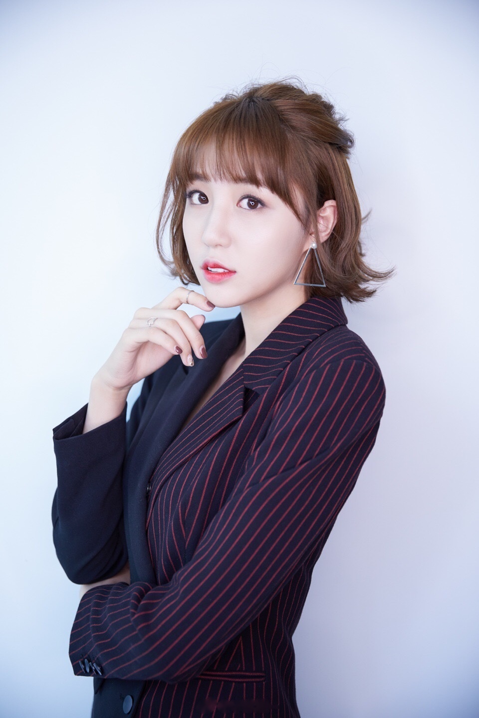 今天见到了好多好久没见到的人 还有好多想见却没见