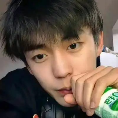 一组很青春又很有气质的帅气男生好看头像来了,今天为大家分享的是一