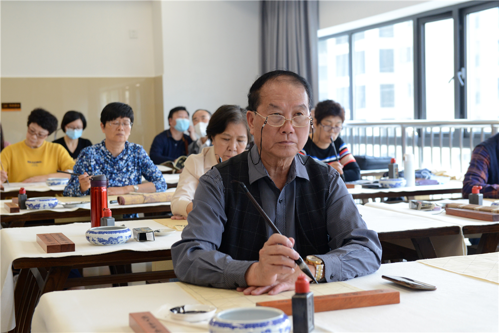 依伯依姆,开学啦——福州市老年大学迎来线下复课第一周