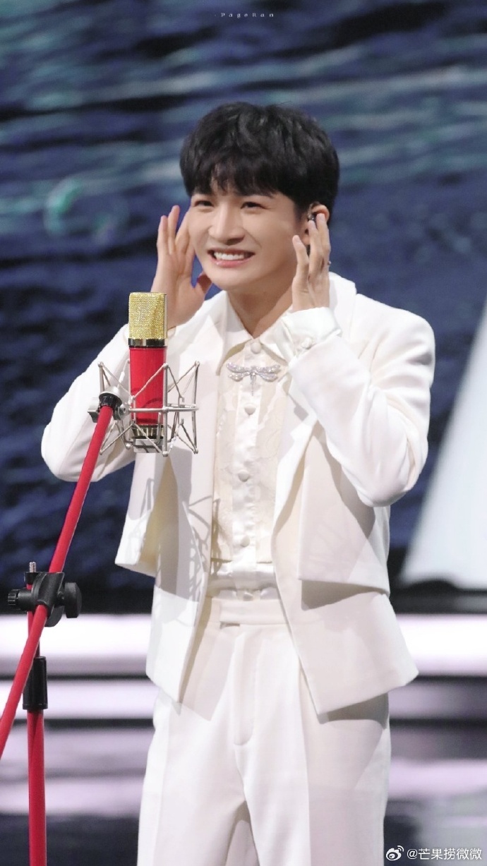 周深网络视听盛典三年全勤##周深加盟网络视听盛典