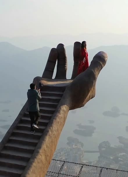 百米悬崖上的网红佛手,你敢来上去打卡吗!