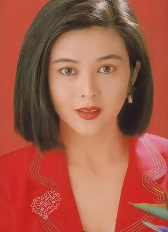 "香港第一美女"关之琳年轻时有多美?那年素颜出镜十三姨