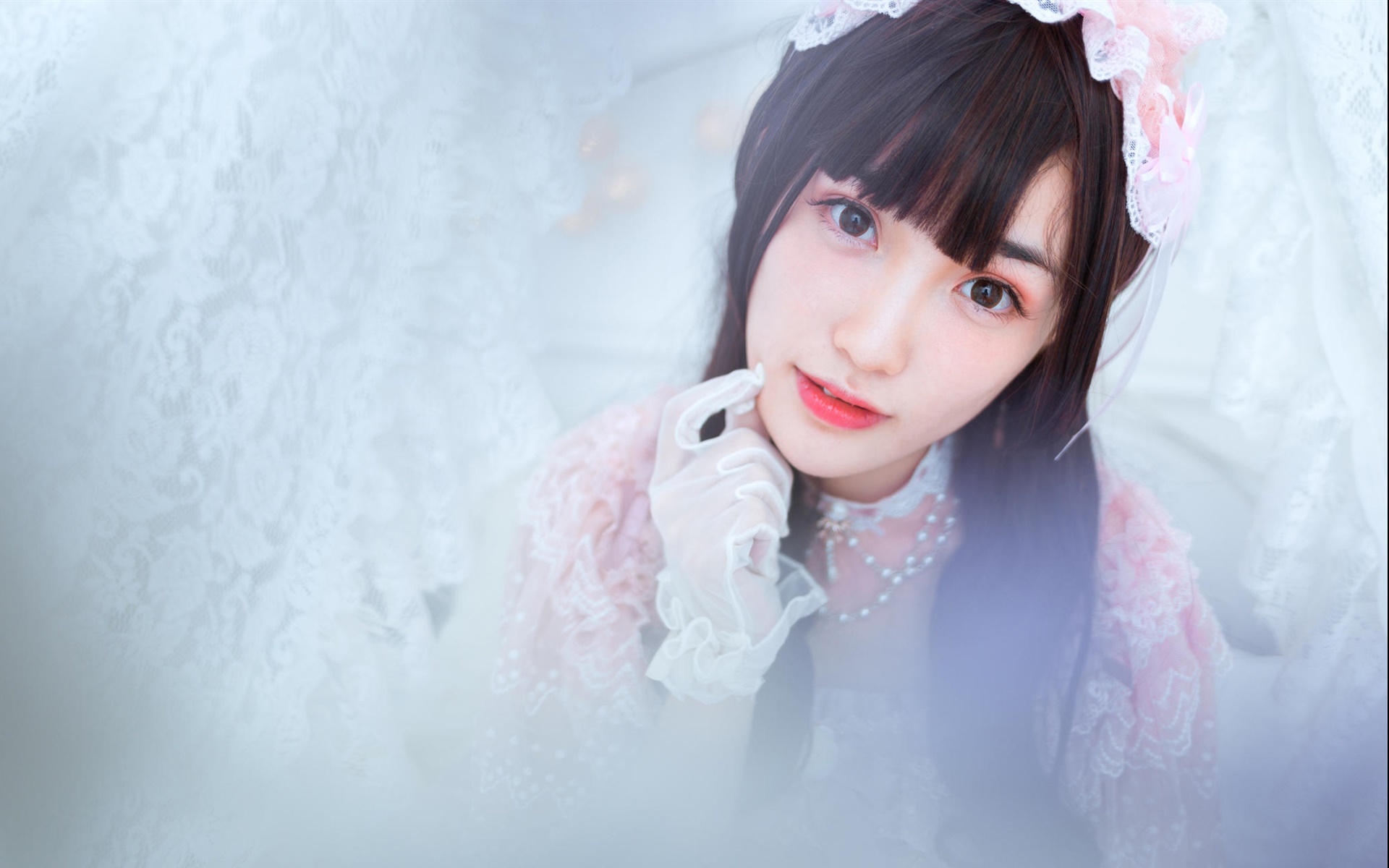 粉嫩美女萝莉小清新桌面壁纸