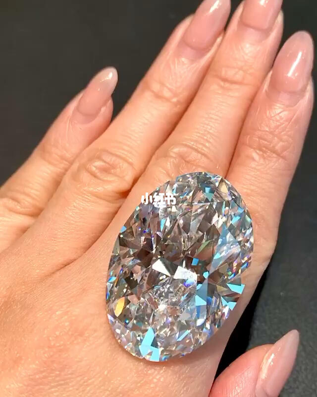 苏富比秋拍,100克拉钻石拍得史上最高价_钻石_克拉钻石_香港_日本