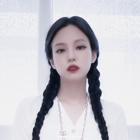 jennie双马尾