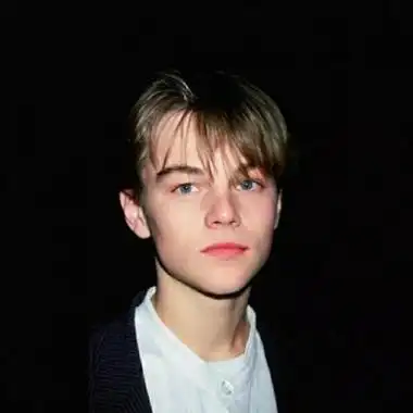 小李子头像高清年轻